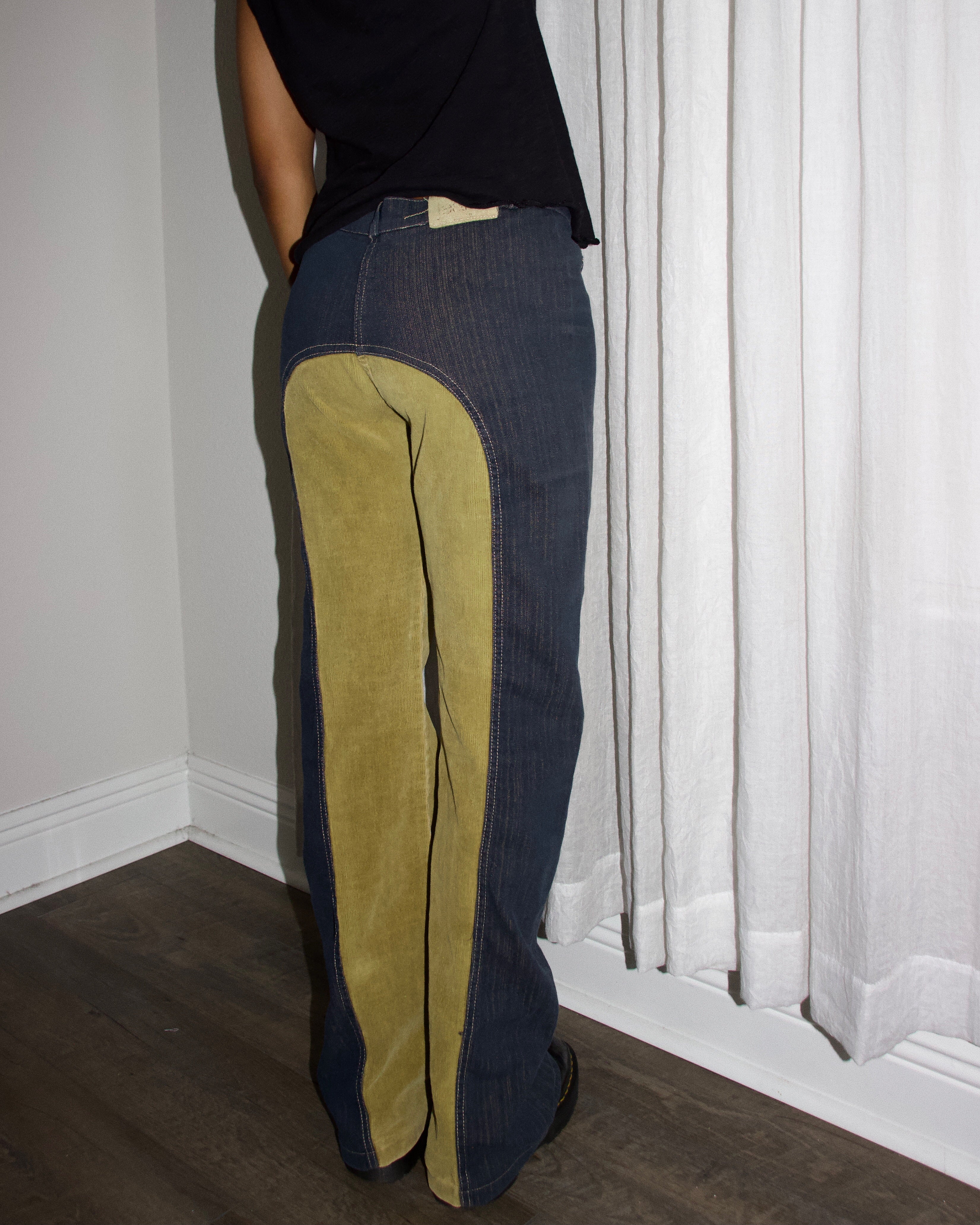 Y2K French Corduroy Pants (FR 40)