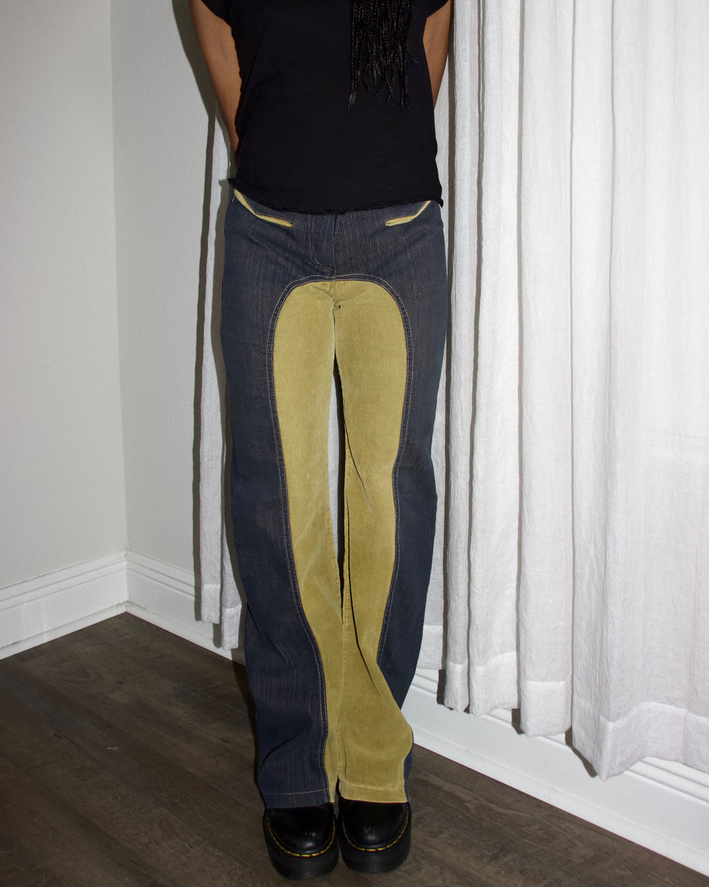 Y2K French Corduroy Pants (FR 40)