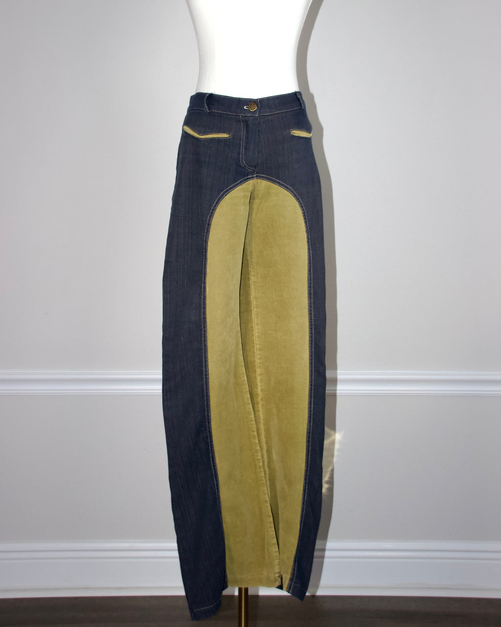 Y2K French Corduroy Pants (FR 40)